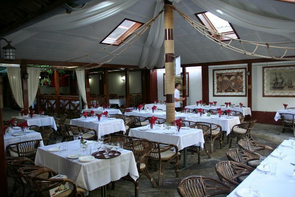 Hotel Marco Polo, Cahul Extérieur photo